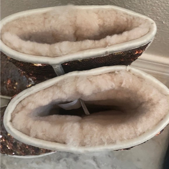 ugg boots size 7 - Picture 3 of 3